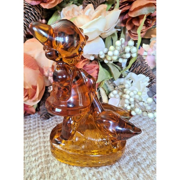 LE Smith GOOSE GIRL Hummel style Amber Glass 6" figurine - Picture 4 of 6